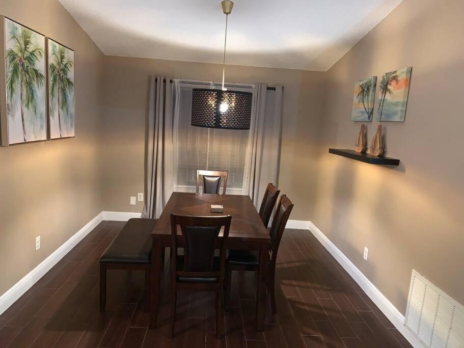 D'S Florida/Alabama Vacation Home 彭萨科拉 外观 照片